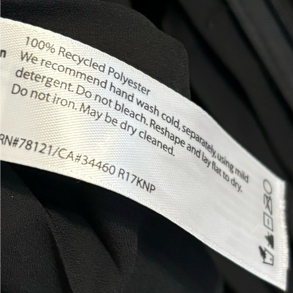 Eileen Fisher Petite Accordion Pleated Cropped Black Pant L - Picture 11 of 11